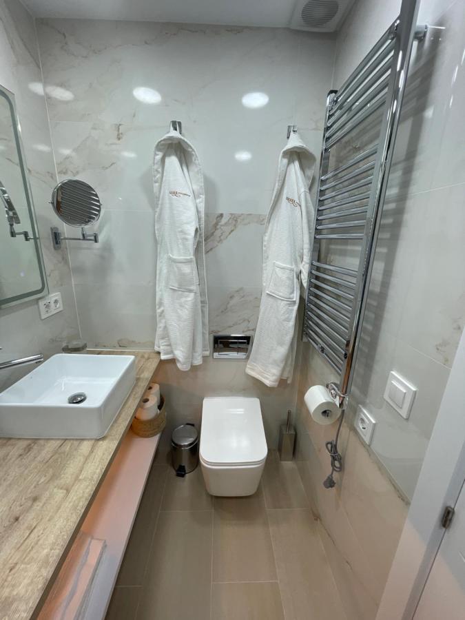 Suara Apartamentos 3 Madrid Extérieur photo